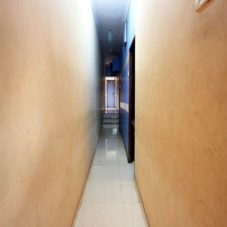 מומביי Sahara Inn Guest House מראה חיצוני תמונה